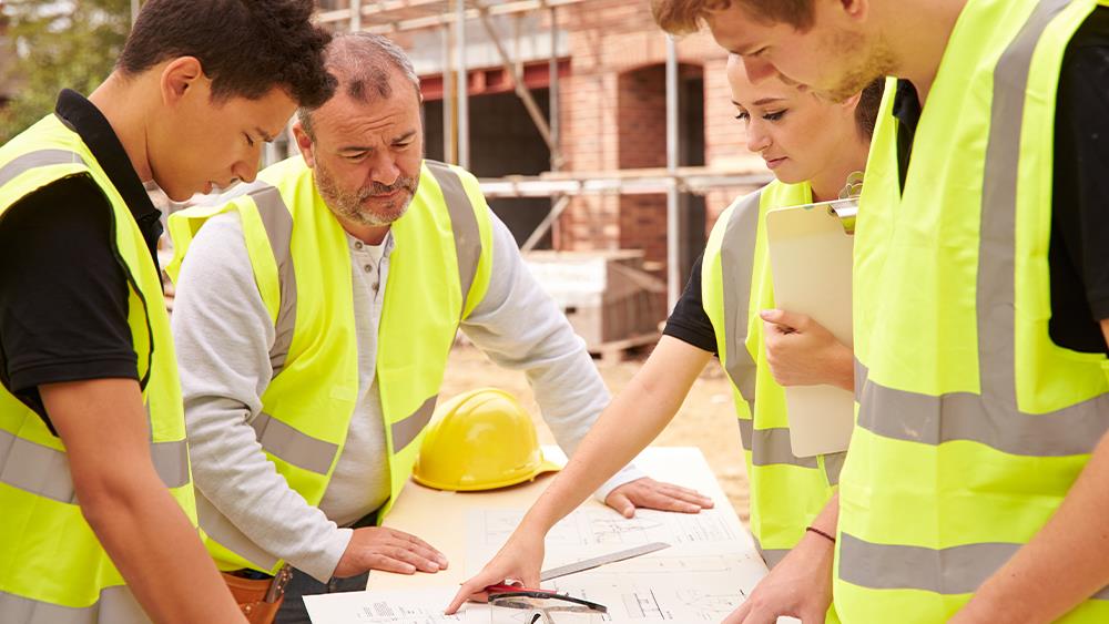 Study reveals two-year decline in construction apprenticeships image