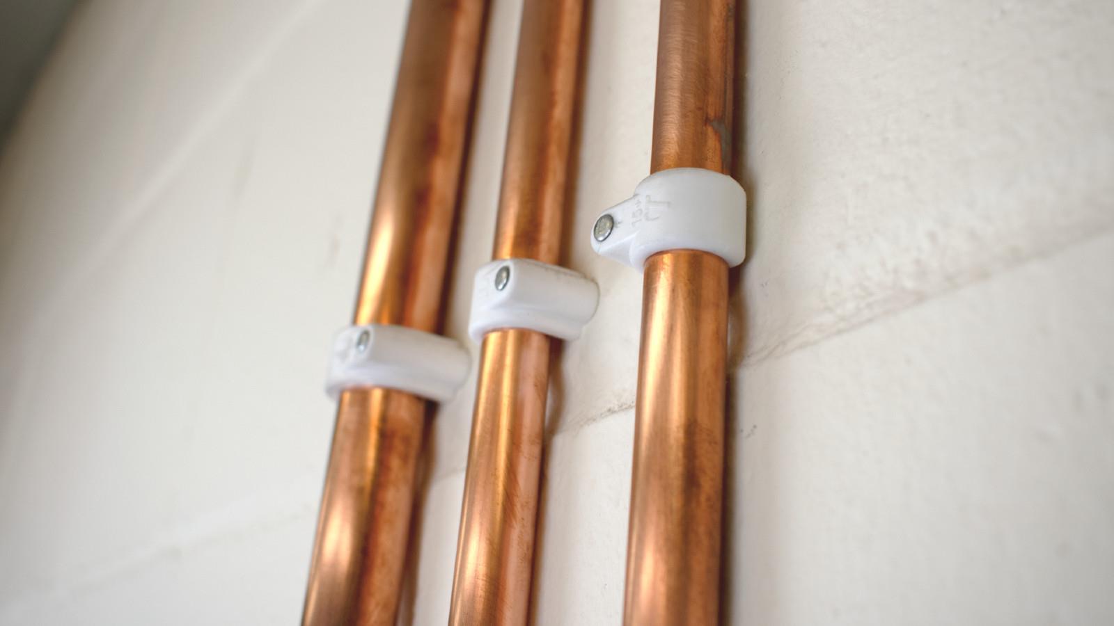 Pipework made easy with Talon’s Nail-In clips image